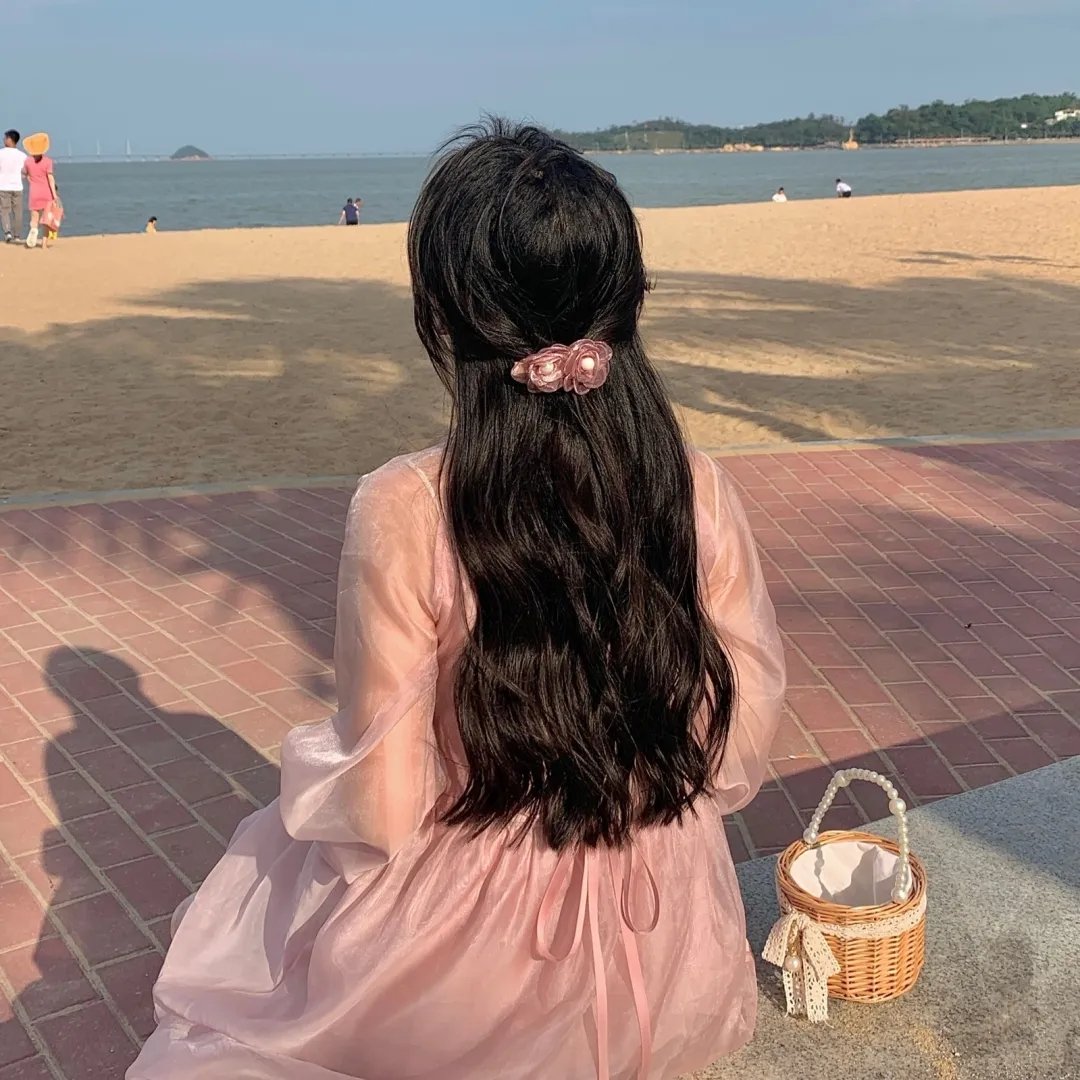 好女三头瞒